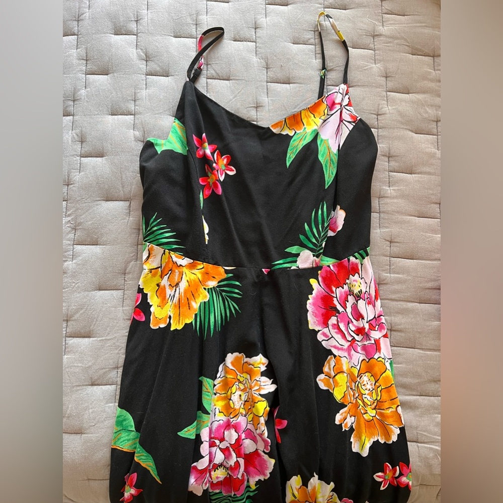 Old Navy, L, Thin Strap, Knee-Length, Stretchy Top, Black w/ florals, & POCKETS